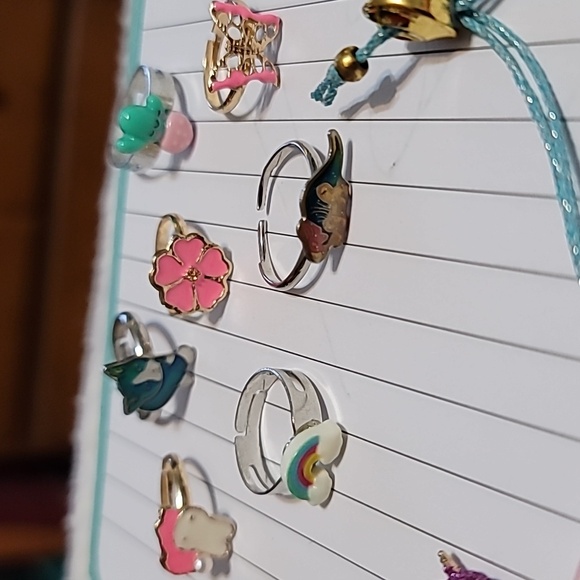 Lot of 30 children's jewellery (7 bracelets, 10 earring sets,7 Rings,4 Pendants) - Picture 17 of 17